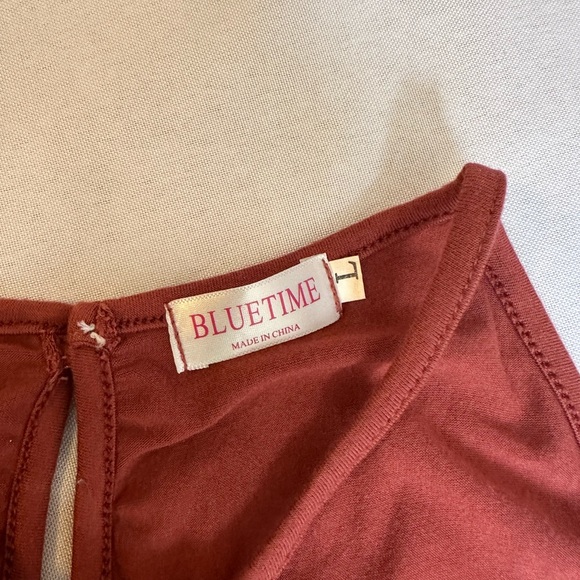 BLUETIME Boho Burnt Orange Lace Crochet Pleated Flowy Halter Top - Picture 6 of 7